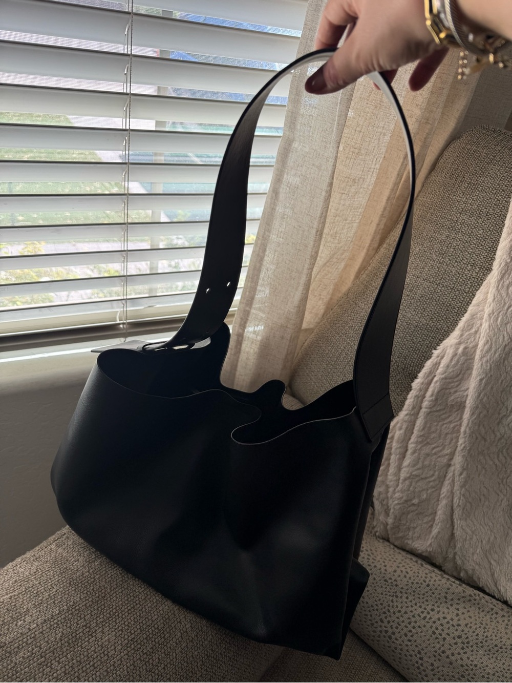 COS Black Leather Tote with interior drawstring pouch - Picture 2 of 10